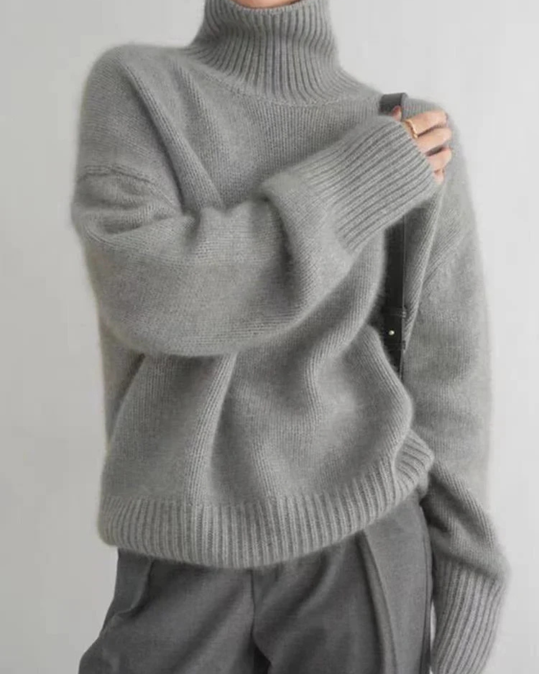 Judith | Women's Oversized Turtleneck Sweater