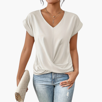 Clara | Casual T-Shirt with Heart Neckline for Women