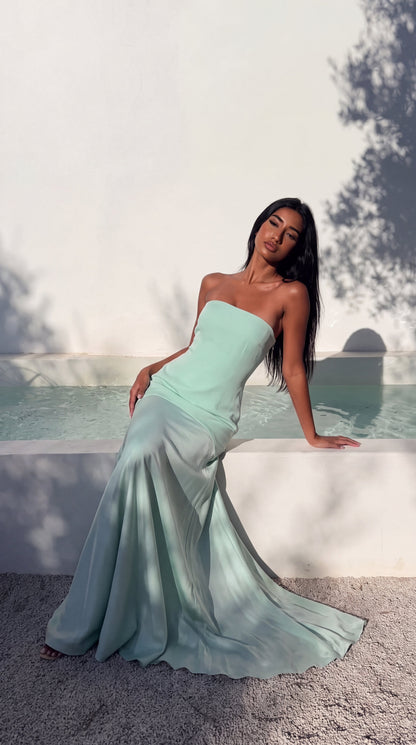 Miranda | Flowy Pink Maxi Dress