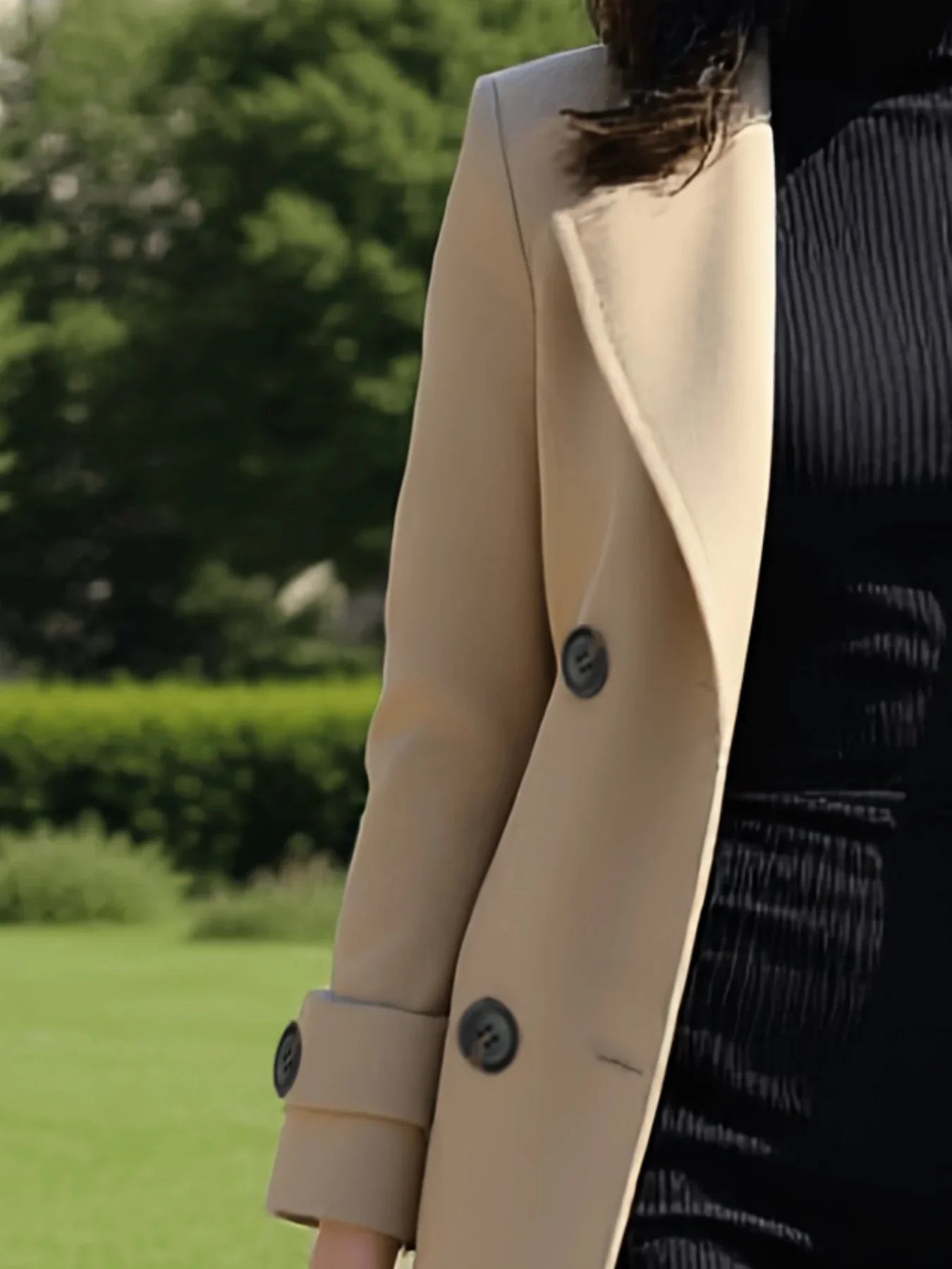 Wool Coat – Stylish Long Design for Warmth and Versatility