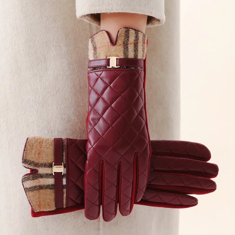 Sofia Amoretti Winter Gloves with Checkered Cuff
