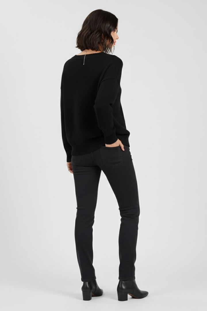 Petra | Women's V-Neck Long Sleeve Pullover Knit Sweater