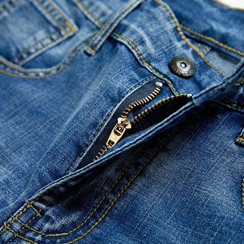 Roger | Classic Men's Denim Shorts for All Occasions