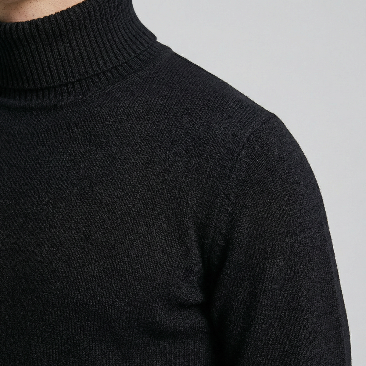 Cuthbert | Fitted Turtleneck Knit Sweater Easy Layering