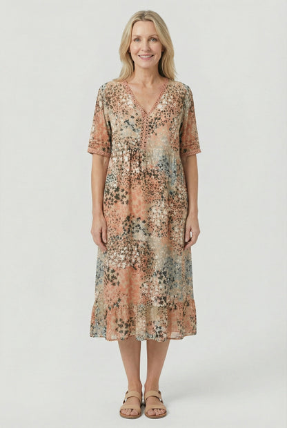 Relaxed Floral Print Midi Dress with Pockets — Short Sleeve