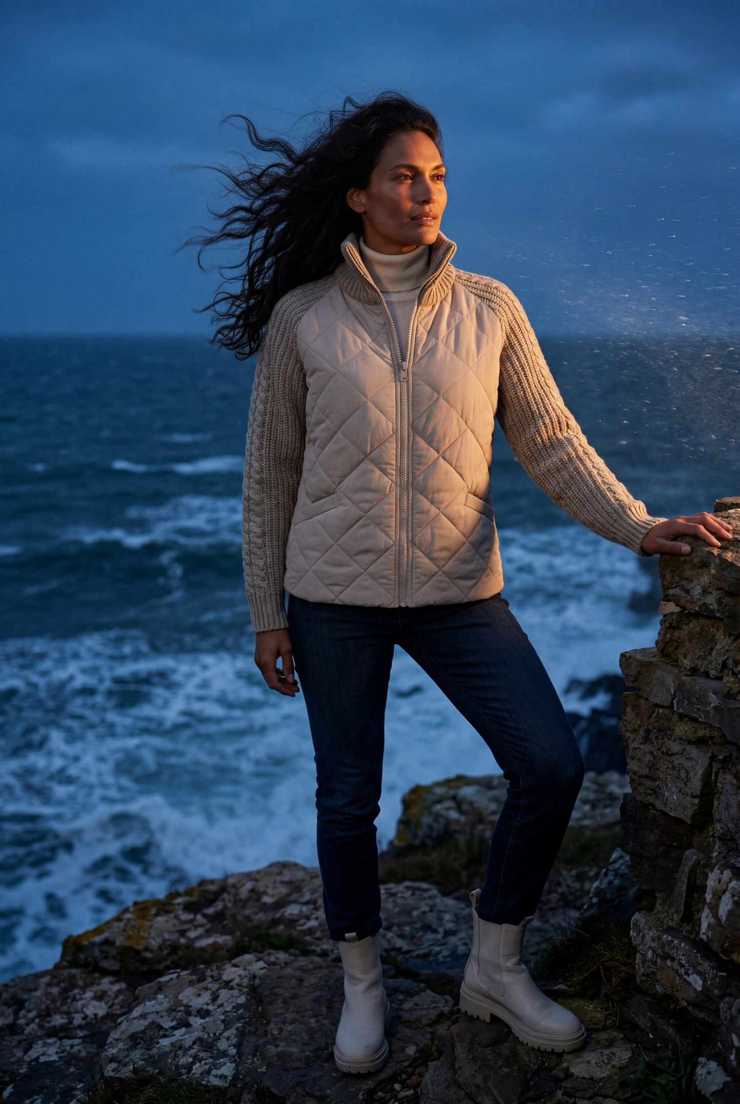 Harlow | Women's Diamond Quilted Hybrid Jacket, Knit Sleeves