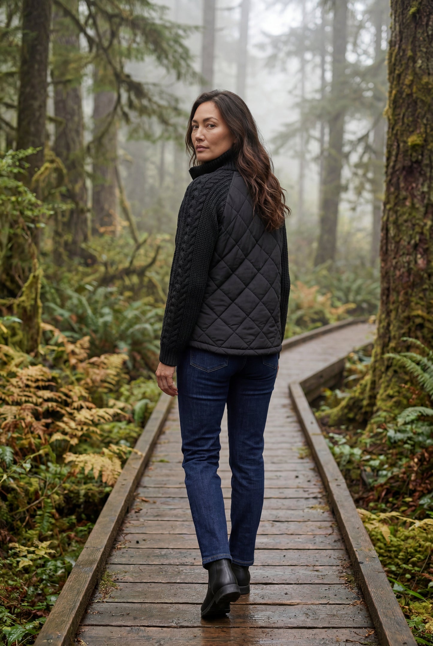 Harlow | Women's Diamond Quilted Hybrid Jacket, Knit Sleeves
